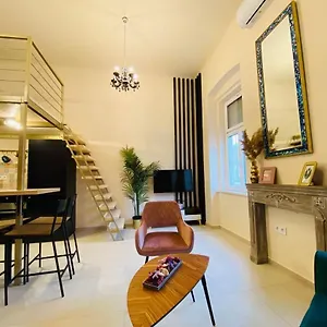Delux Center - , Szegedin Ungarn