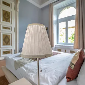 Hotel Andrassy Thai, Budapest