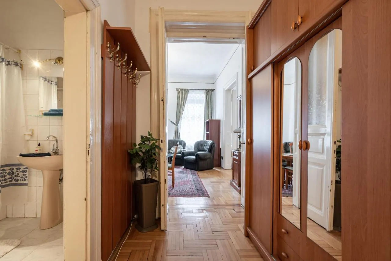 Hostel Central Lovely Rooms Budapest